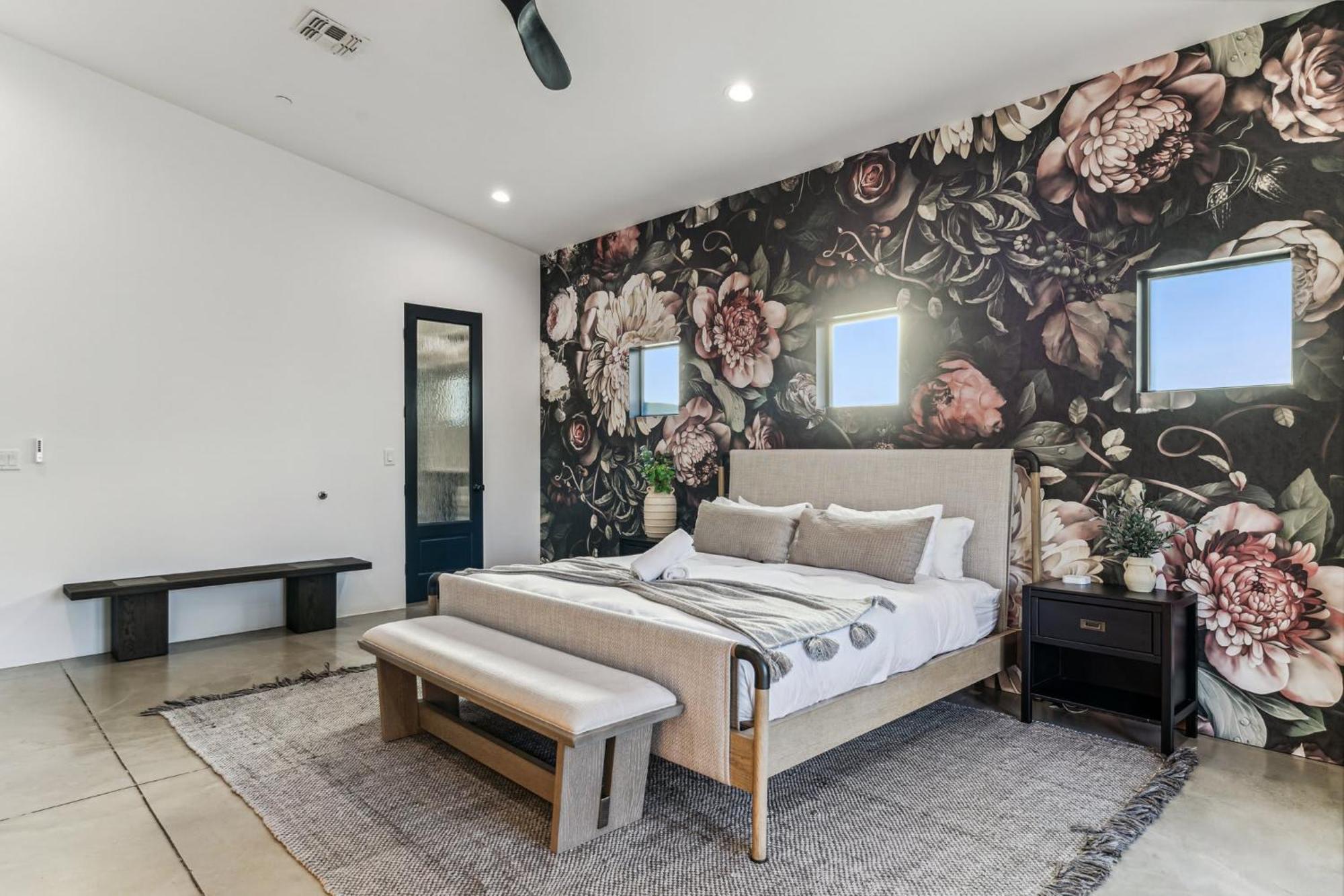 Holiday home Modern Industrial-near Old Town Scottsdale