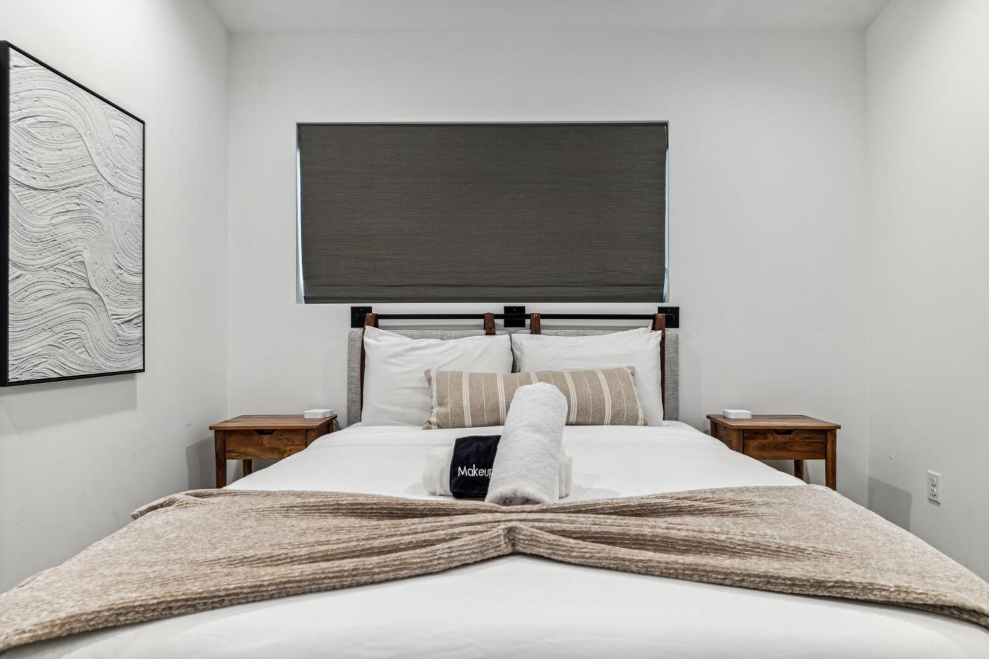 Modern Industrial-near Old Town * Scottsdale